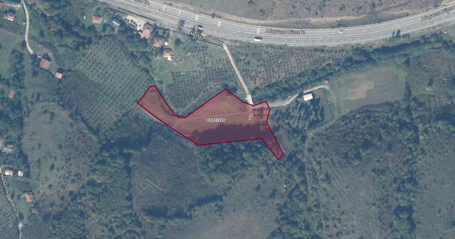 Arsamburada Güvencesi ile Sakarya Hendek Çukurhan'da 446m2 Arsa