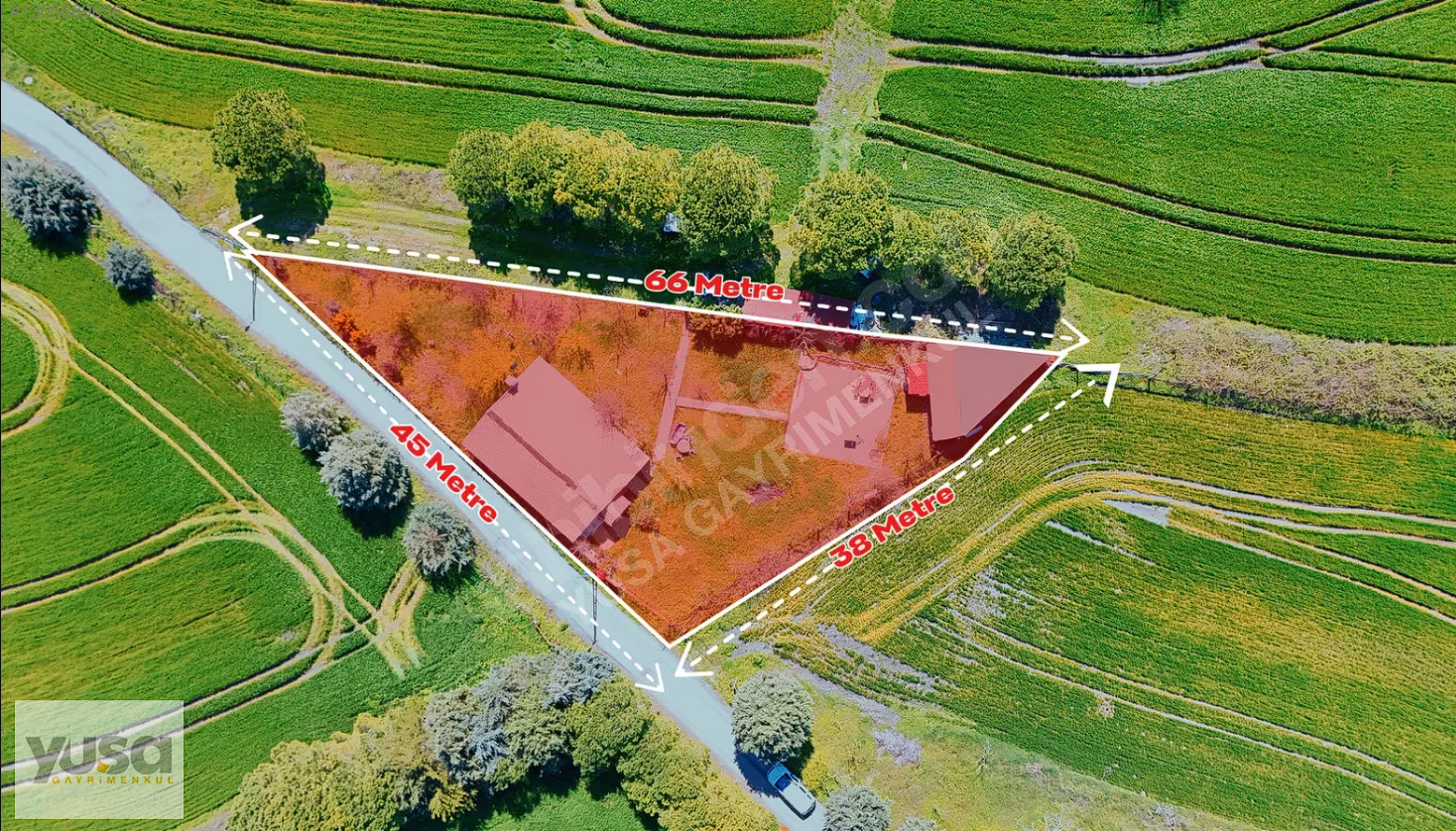 Yuşa'dan 943m2 Müstakil Tapulu Arsa içinde Kayıtlı Tek Katlı Ev